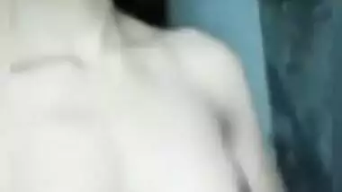 Beautiful Bengali Slim Girl Showing For Lover