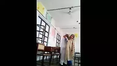 Indian mms of a mature bhabhi enjoy a quick fuck