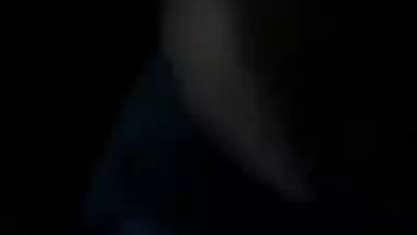 Aunty shows her boobs for free auto ride