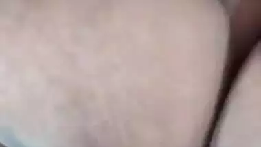 Desi mom masturbates for fans and demonstrates who big her breasts are