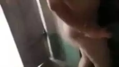 Joyful Desi girl shakes small XXX tits while dancing completely naked