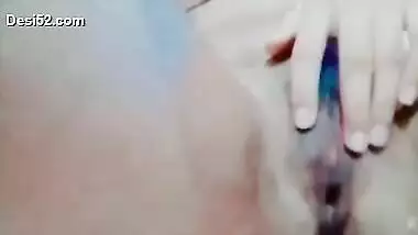 Desi bhabi show her big pussy