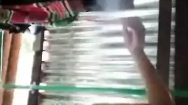 Sexy Bangladeshi Girl bathing
