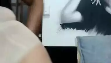 Big ass and tit Babe rubs one out on cam